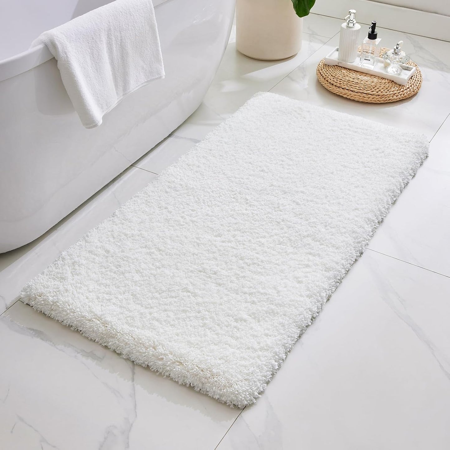 ILANGO Pink Bathroom Rugs 36" × 24" Non Slip & Super Absorbent Extra Thick Soft, Washable Bath Mat for Floor, Non Shedding Microfiber Plush Shaggy Bath Rug with Rubber for Bathtub Shower Room Sink
