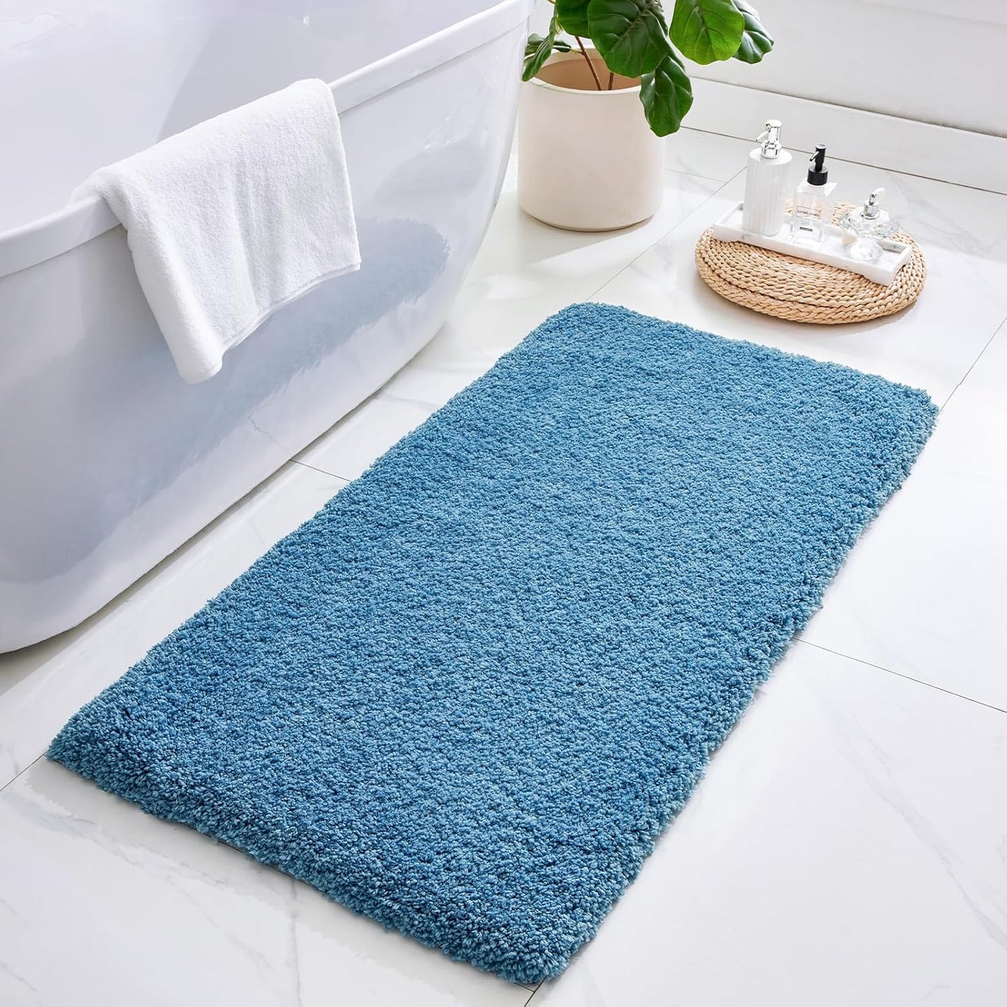 ILANGO Pink Bathroom Rugs 36" × 24" Non Slip & Super Absorbent Extra Thick Soft, Washable Bath Mat for Floor, Non Shedding Microfiber Plush Shaggy Bath Rug with Rubber for Bathtub Shower Room Sink