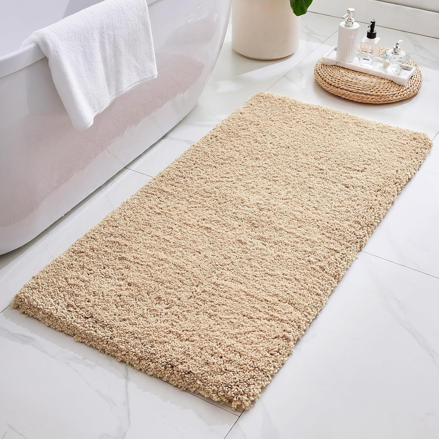 ILANGO Pink Bathroom Rugs 36" × 24" Non Slip & Super Absorbent Extra Thick Soft, Washable Bath Mat for Floor, Non Shedding Microfiber Plush Shaggy Bath Rug with Rubber for Bathtub Shower Room Sink
