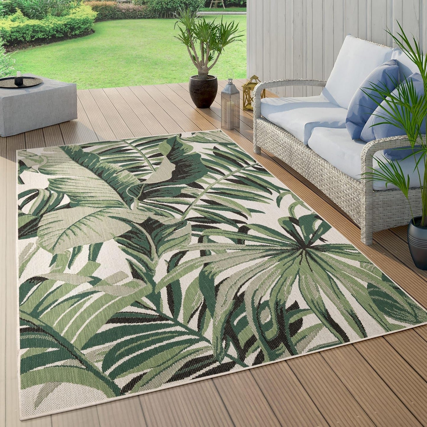 Indoor & Outdoor Rug Flat-Weave Jungle Floral Palm Trees Design Black Green, Size: 3'11" x 5'7"
