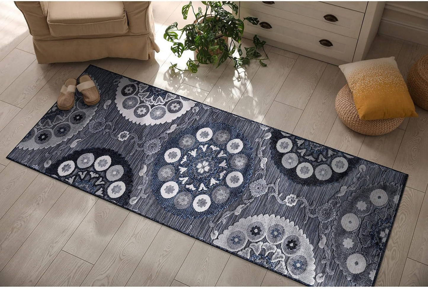 CAMILSON Indoor Outdoor Rug 8x10 Bohemian Medallion Floral Area Rugs for Indoor and Outdoor Patios Easy-Cleaning Non-Shedding Living Room Garden and Kitchen Washable Outside Carpet (8 x 10 / Beige)