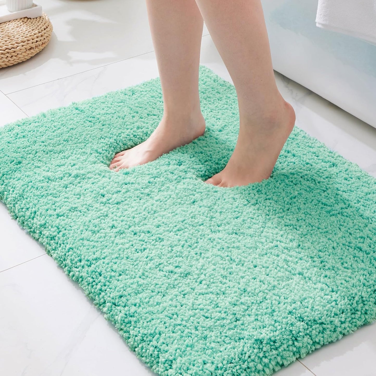 ILANGO Pink Bathroom Rugs 36" × 24" Non Slip & Super Absorbent Extra Thick Soft, Washable Bath Mat for Floor, Non Shedding Microfiber Plush Shaggy Bath Rug with Rubber for Bathtub Shower Room Sink