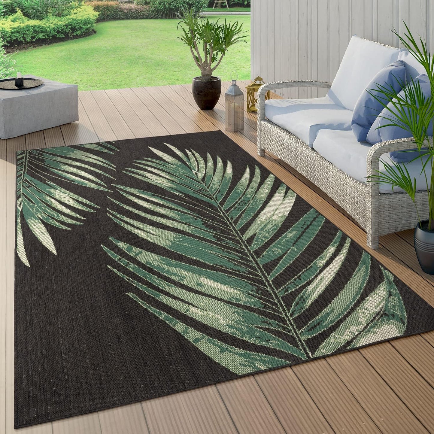 Indoor & Outdoor Rug Flat-Weave Jungle Floral Palm Trees Design Black Green, Size: 3'11" x 5'7"