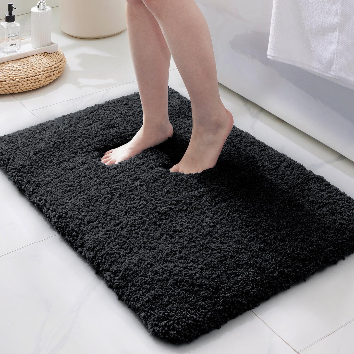 ILANGO Pink Bathroom Rugs 36" × 24" Non Slip & Super Absorbent Extra Thick Soft, Washable Bath Mat for Floor, Non Shedding Microfiber Plush Shaggy Bath Rug with Rubber for Bathtub Shower Room Sink