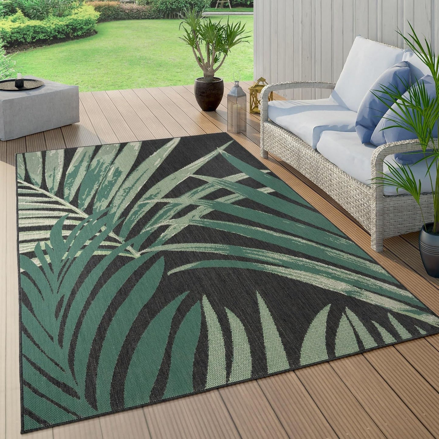 Indoor & Outdoor Rug Flat-Weave Jungle Floral Palm Trees Design Black Green, Size: 3'11" x 5'7"