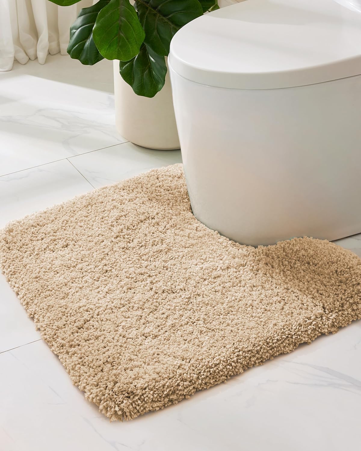 ILANGO Pink Bathroom Rugs 36" × 24" Non Slip & Super Absorbent Extra Thick Soft, Washable Bath Mat for Floor, Non Shedding Microfiber Plush Shaggy Bath Rug with Rubber for Bathtub Shower Room Sink