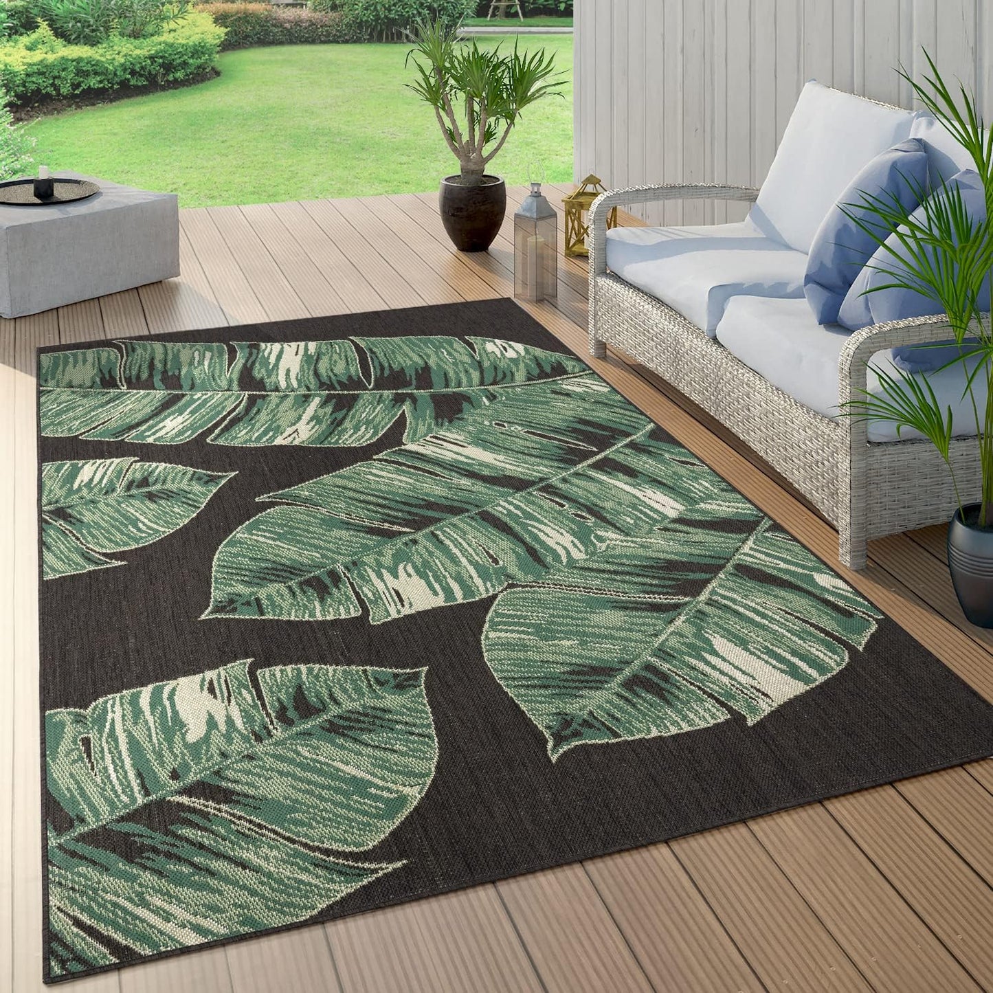 Indoor & Outdoor Rug Flat-Weave Jungle Floral Palm Trees Design Black Green, Size: 3'11" x 5'7"