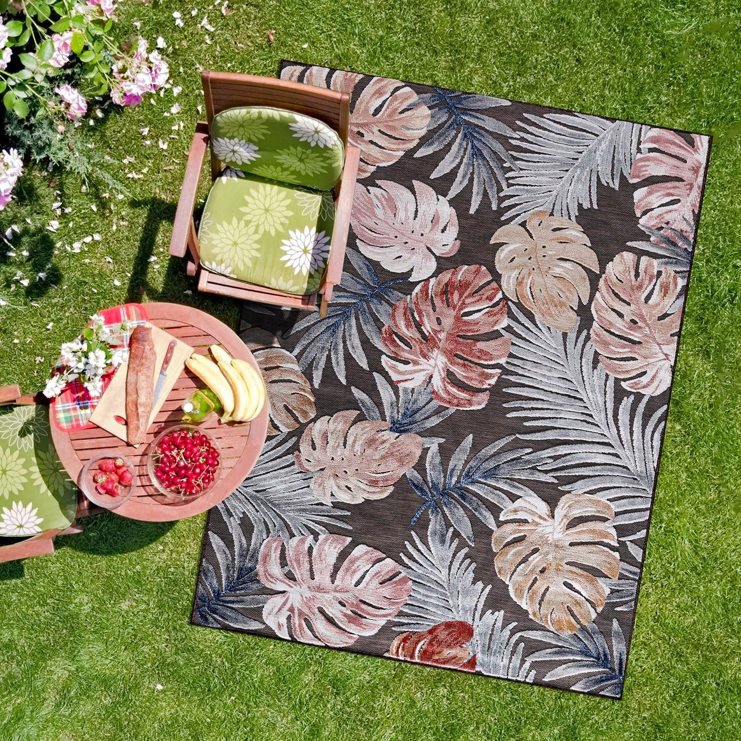 CAMILSON Indoor Outdoor Rug, Beige 5x7 Floral Exotic Tropical Area Rugs for Indoor and Outdoor Patios, Easy-Cleaning Non-Shedding Living Room, Garden and Kitchen Washable Outside Carpet (5 x 7)
