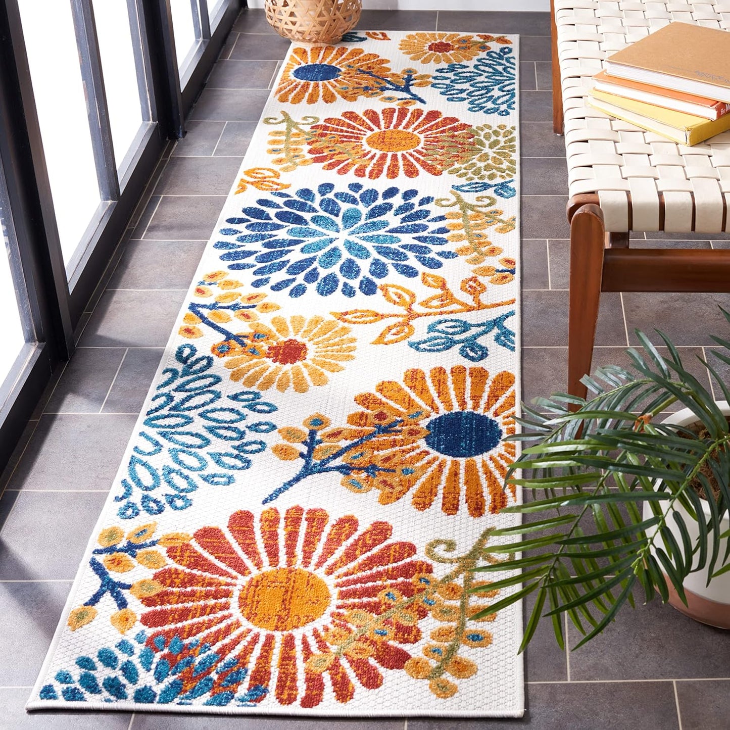 SAFAVIEH Cabana Collection 3' Round Cream/Red CBN832A Floral Indoor/ Outdoor Non-Shedding Easy Cleaning Patio Backyard Deck Porch Mudroom Area Rug