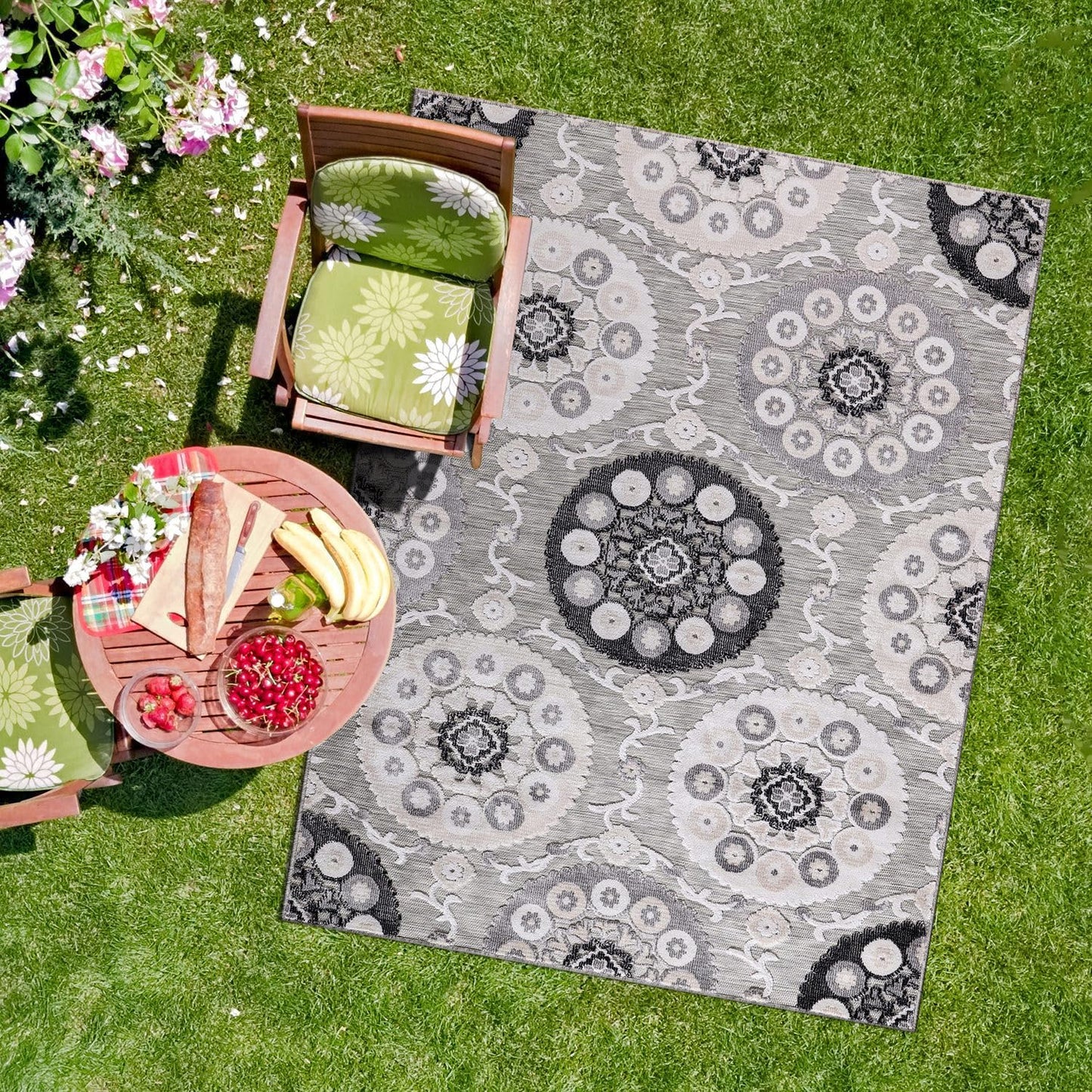 CAMILSON Indoor Outdoor Rug 8x10 Bohemian Medallion Floral Area Rugs for Indoor and Outdoor Patios Easy-Cleaning Non-Shedding Living Room Garden and Kitchen Washable Outside Carpet (8 x 10 / Beige)