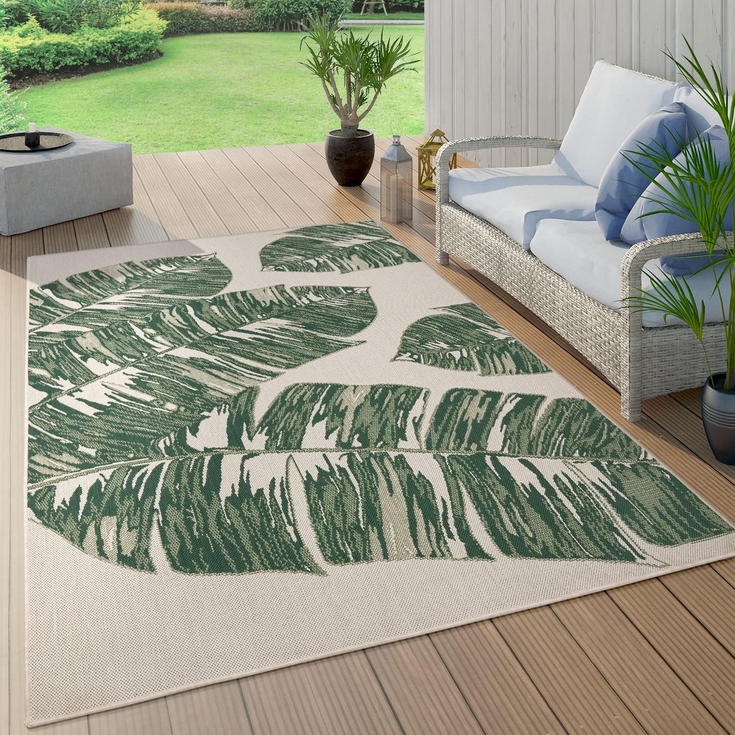 Indoor & Outdoor Rug Flat-Weave Jungle Floral Palm Trees Design Black Green, Size: 3'11" x 5'7"