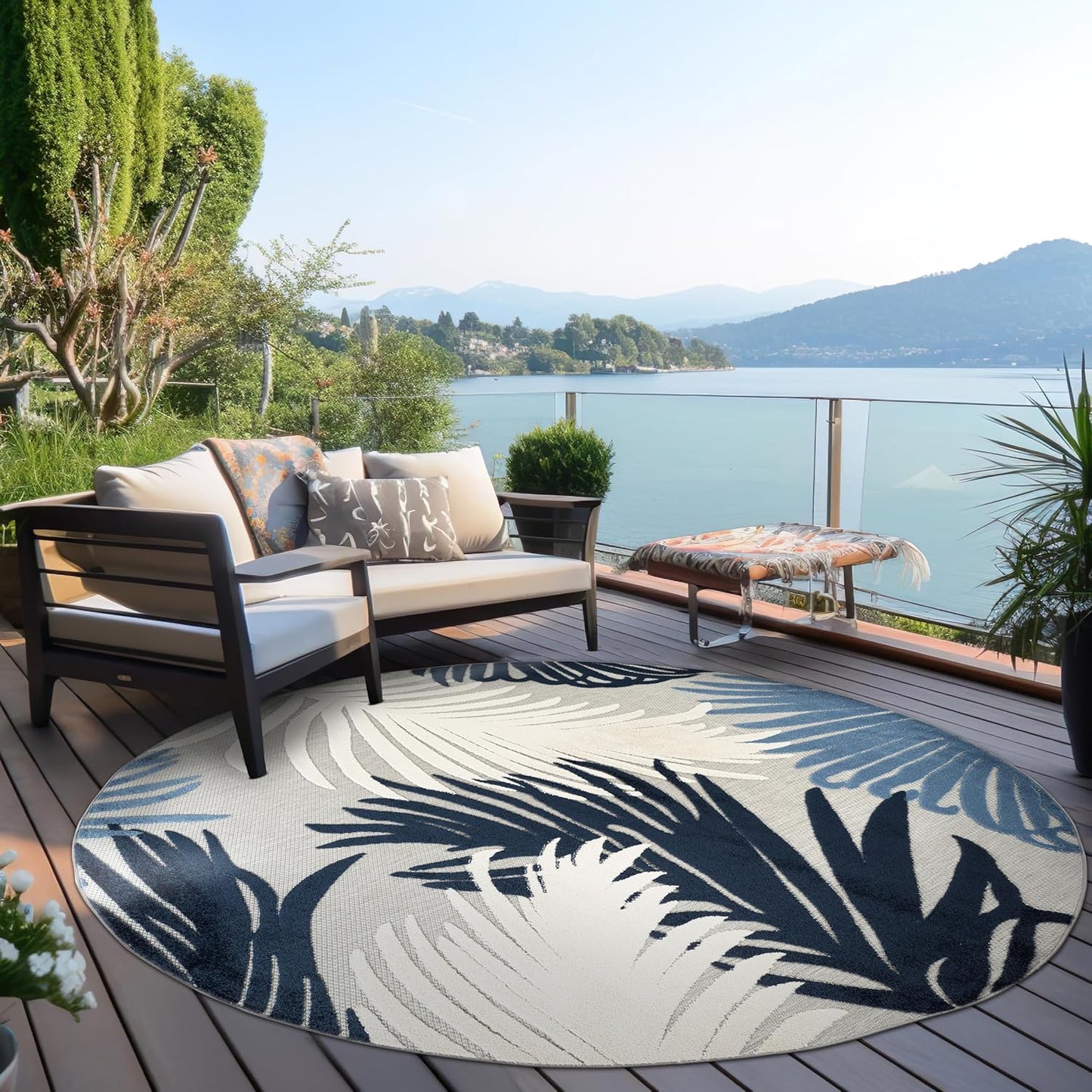 Rugshop Lucca Contemporary Floral Indoor/Outdoor Area Rug 5' x 7' Navy