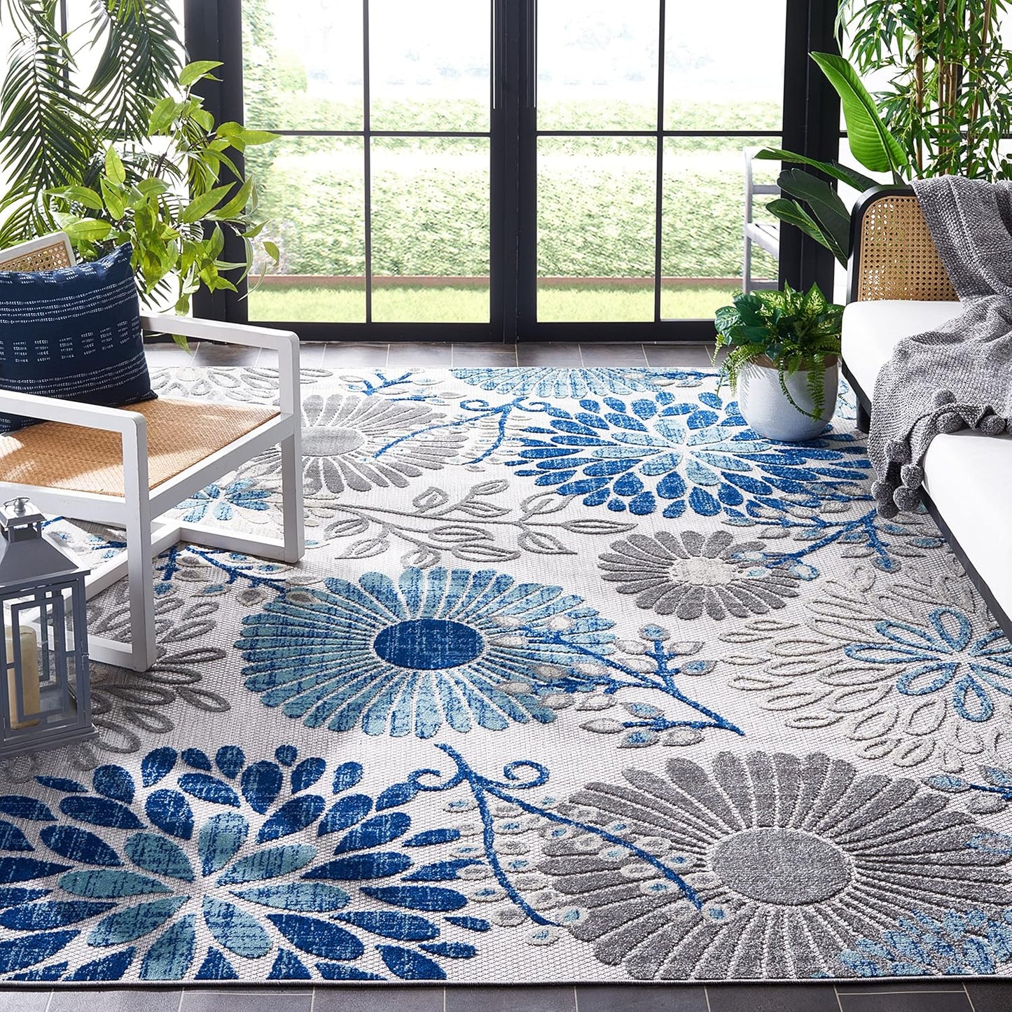 SAFAVIEH Cabana Collection 3' Round Cream/Red CBN832A Floral Indoor/ Outdoor Non-Shedding Easy Cleaning Patio Backyard Deck Porch Mudroom Area Rug
