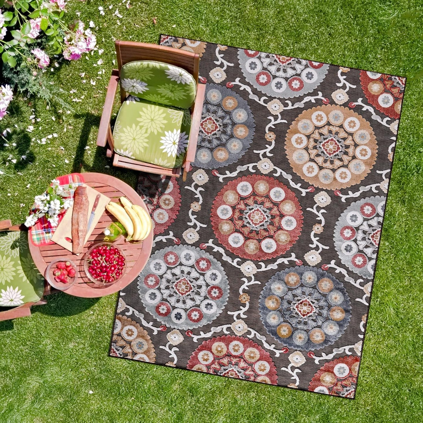 CAMILSON Indoor Outdoor Rug, Beige 5x7 Floral Exotic Tropical Area Rugs for Indoor and Outdoor Patios, Easy-Cleaning Non-Shedding Living Room, Garden and Kitchen Washable Outside Carpet (5 x 7)