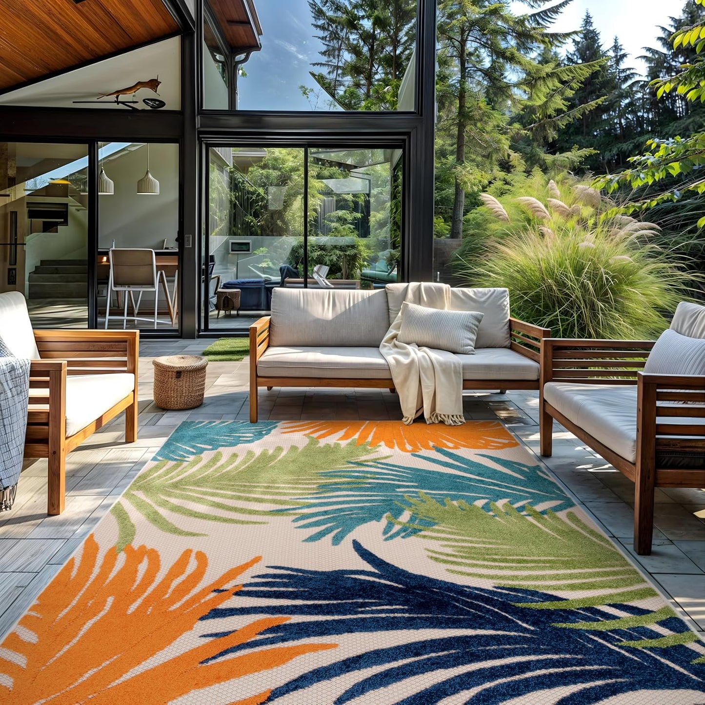Rugshop Lucca Contemporary Floral Indoor/Outdoor Area Rug 5' x 7' Navy