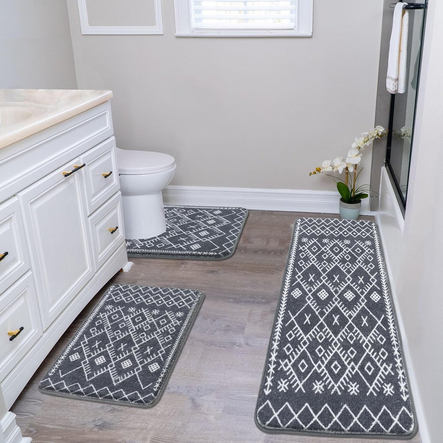 HEBE Bathroom Rug Set - 3 Piece Non Slip Shower Mats with U-Shaped Toilet Mat, Absorbent Microfiber Bath Mats for Bath Rugs, Washable Shaggy Floor Carpet