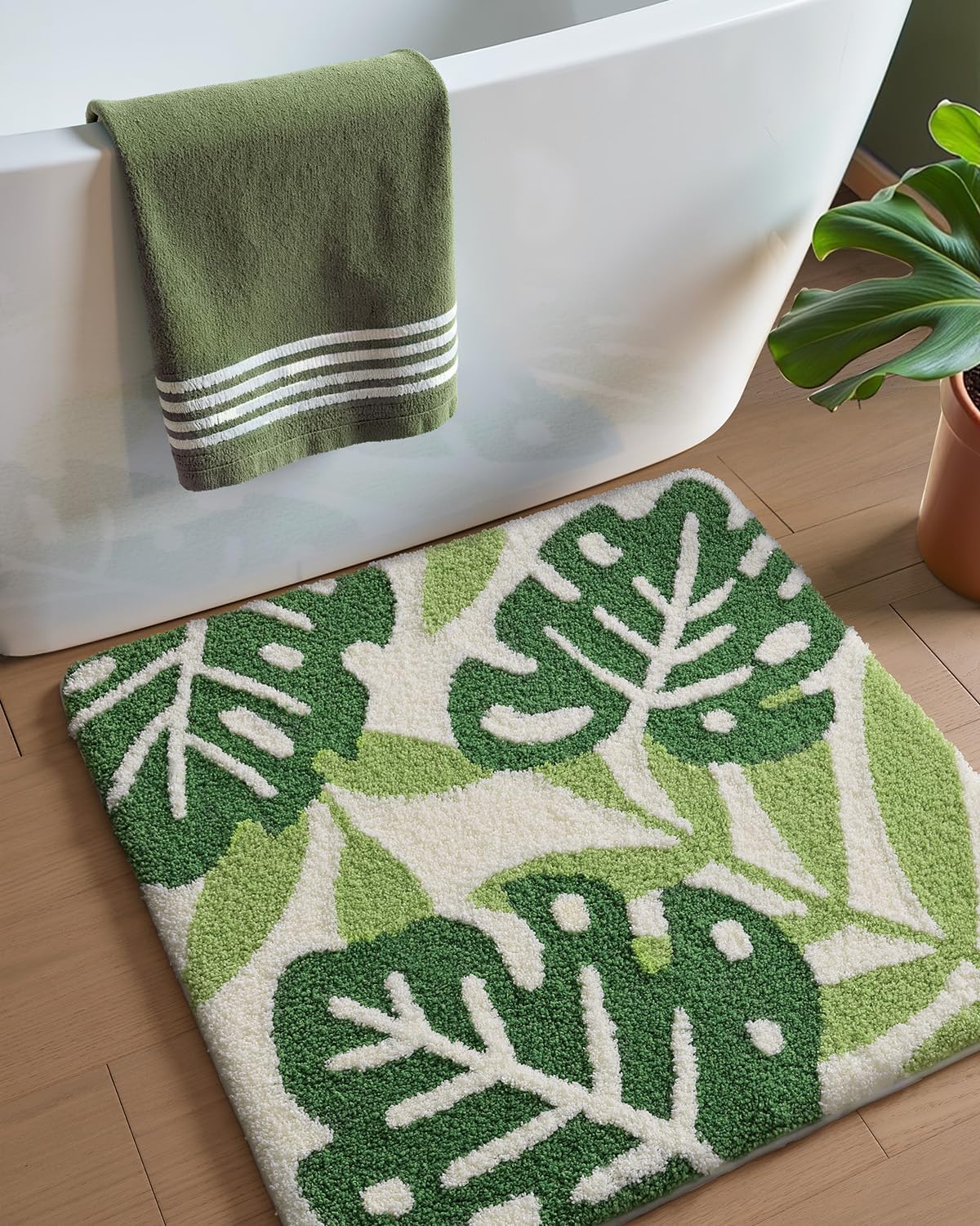 DEXI Bathroom Rug Non Slip, Washable Bath Mat Absorbent, Soft Microfiber Bathmat Monstera Deliciosa Embossed Leaf Carpet for Shower Floor, Square 24x24,Green