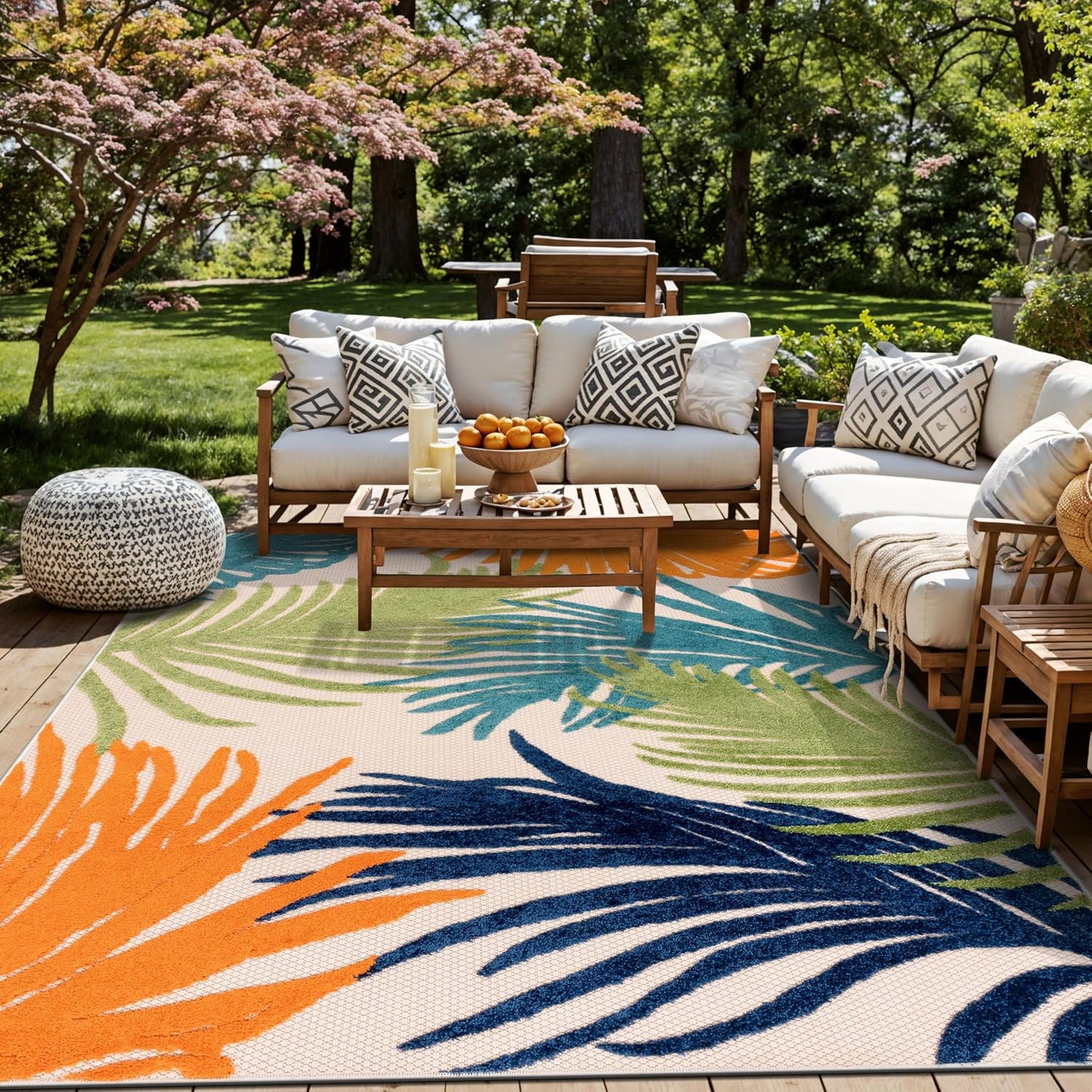 Rugshop Lucca Contemporary Floral Indoor/Outdoor Area Rug 5' x 7' Navy