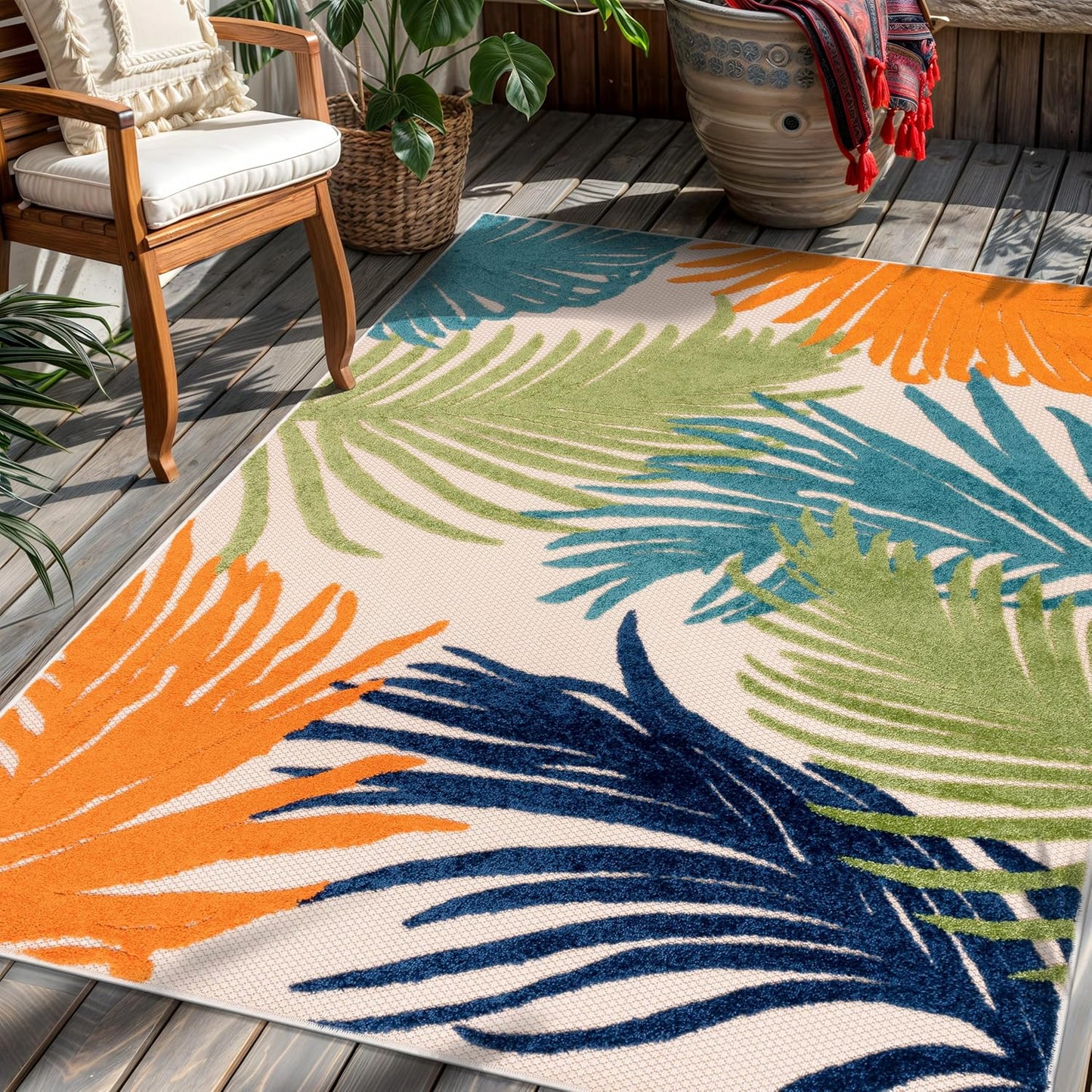 Rugshop Lucca Contemporary Floral Indoor/Outdoor Area Rug 5' x 7' Navy